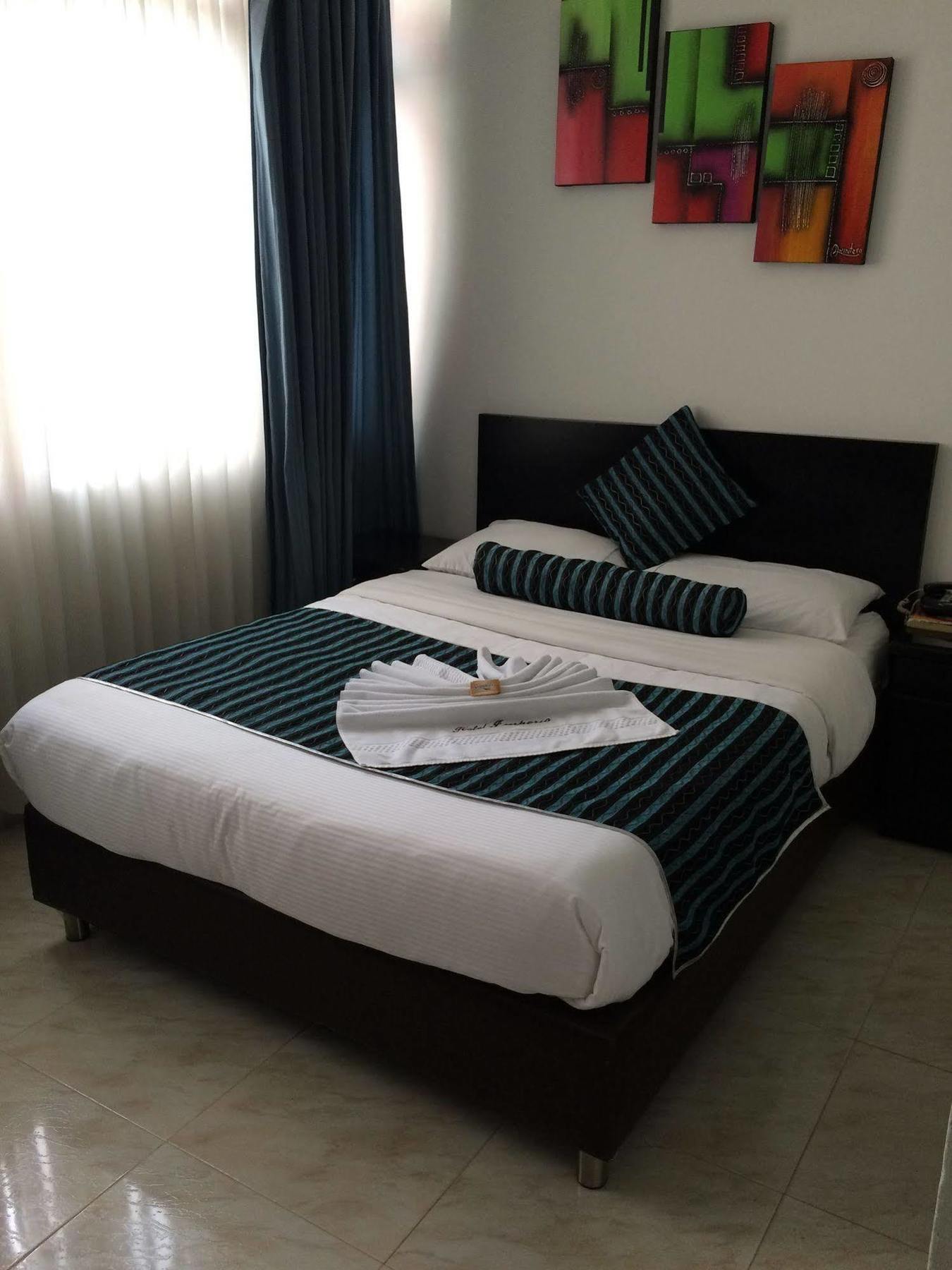 Hotel Imperio La 16 Pereira Esterno foto